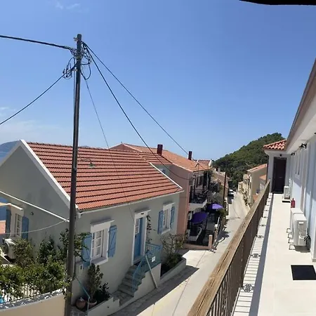 Vassilis Retreat Ászosz