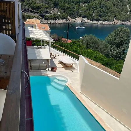 Vassilis Retreat Penzion 3*