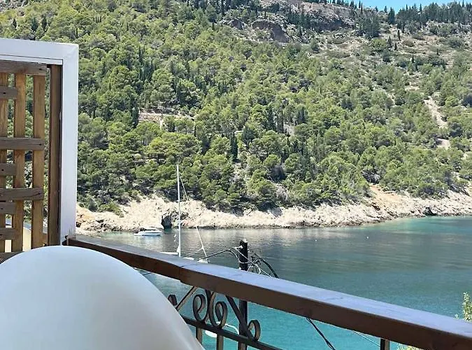 Vassilis Retreat Гостевой дом 3*
