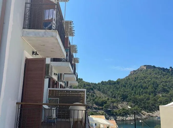 Vassilis Retreat Гостевой дом 3*