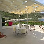 Gasthof Vassilis Retreat 3*