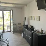 Vassilis Retreat 3* Asos