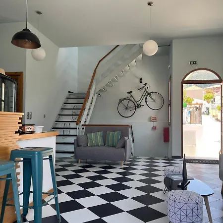 Vassilis Retreat Pensión