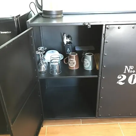 Vassilis Retreat 3* Asos