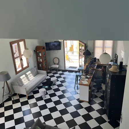 Vassilis Retreat Guest house 3*