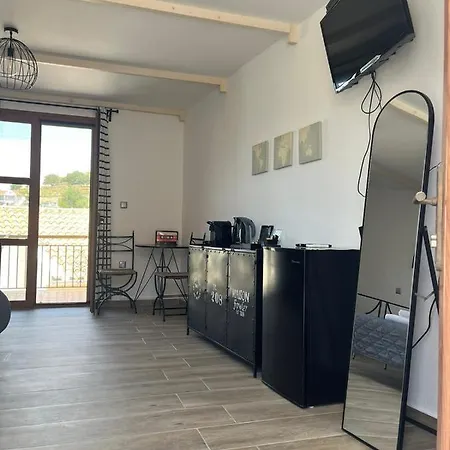 Vassilis Retreat 게스트하우스 아소스