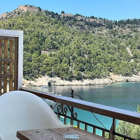 Vassilis Retreat Guest house 3*