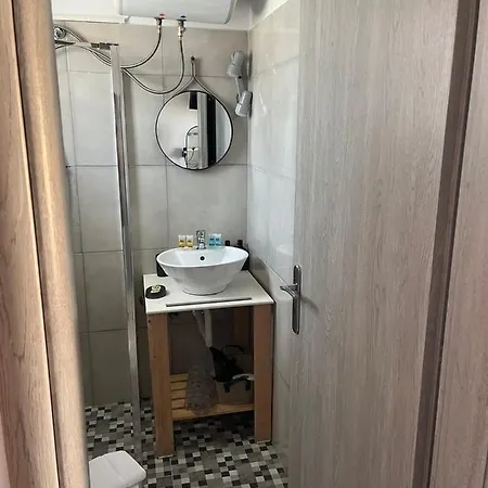 Vassilis Retreat Guest house 3*