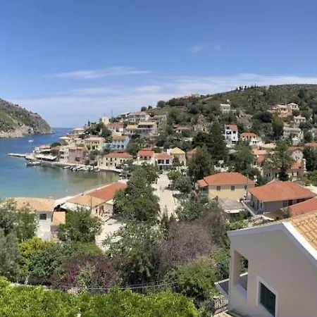 Vassilis Retreat Guest house 3*