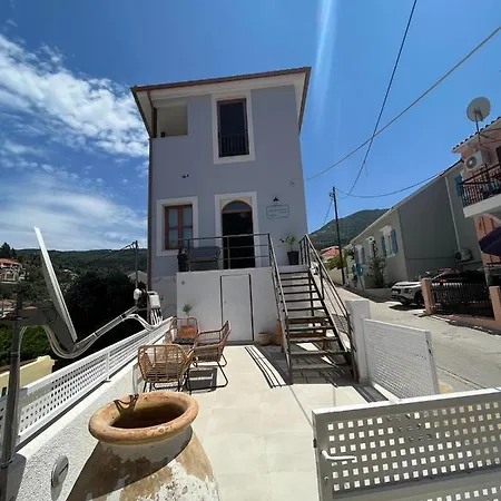 Vassilis Retreat Guest house 3*